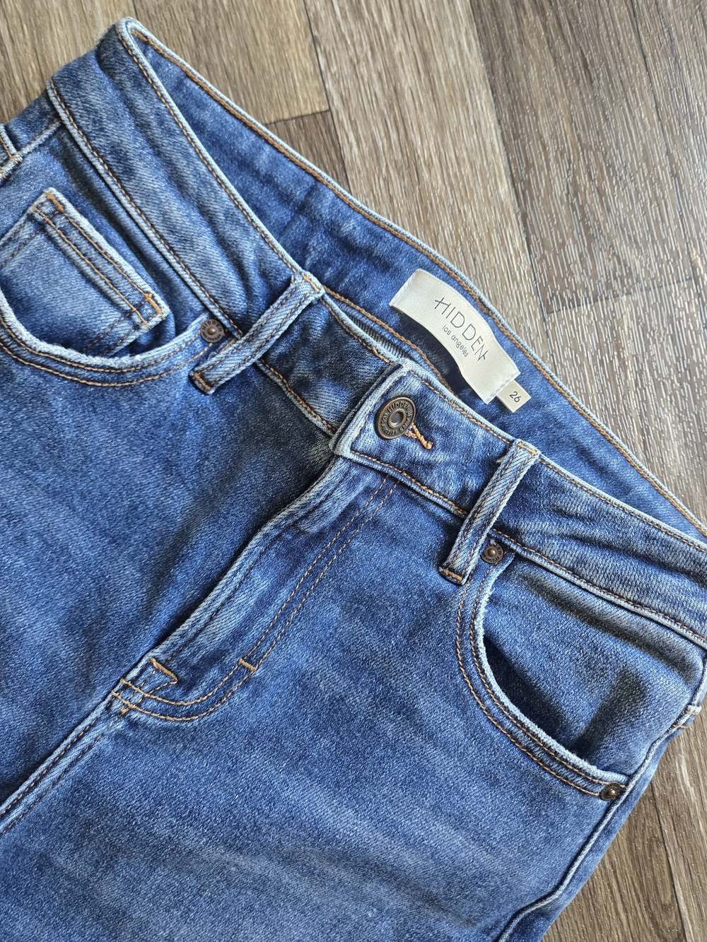 Hidden High Rise Tracey Straight Jean in Medium Blue Wash Women's Size 26 - Picture 6 of 10